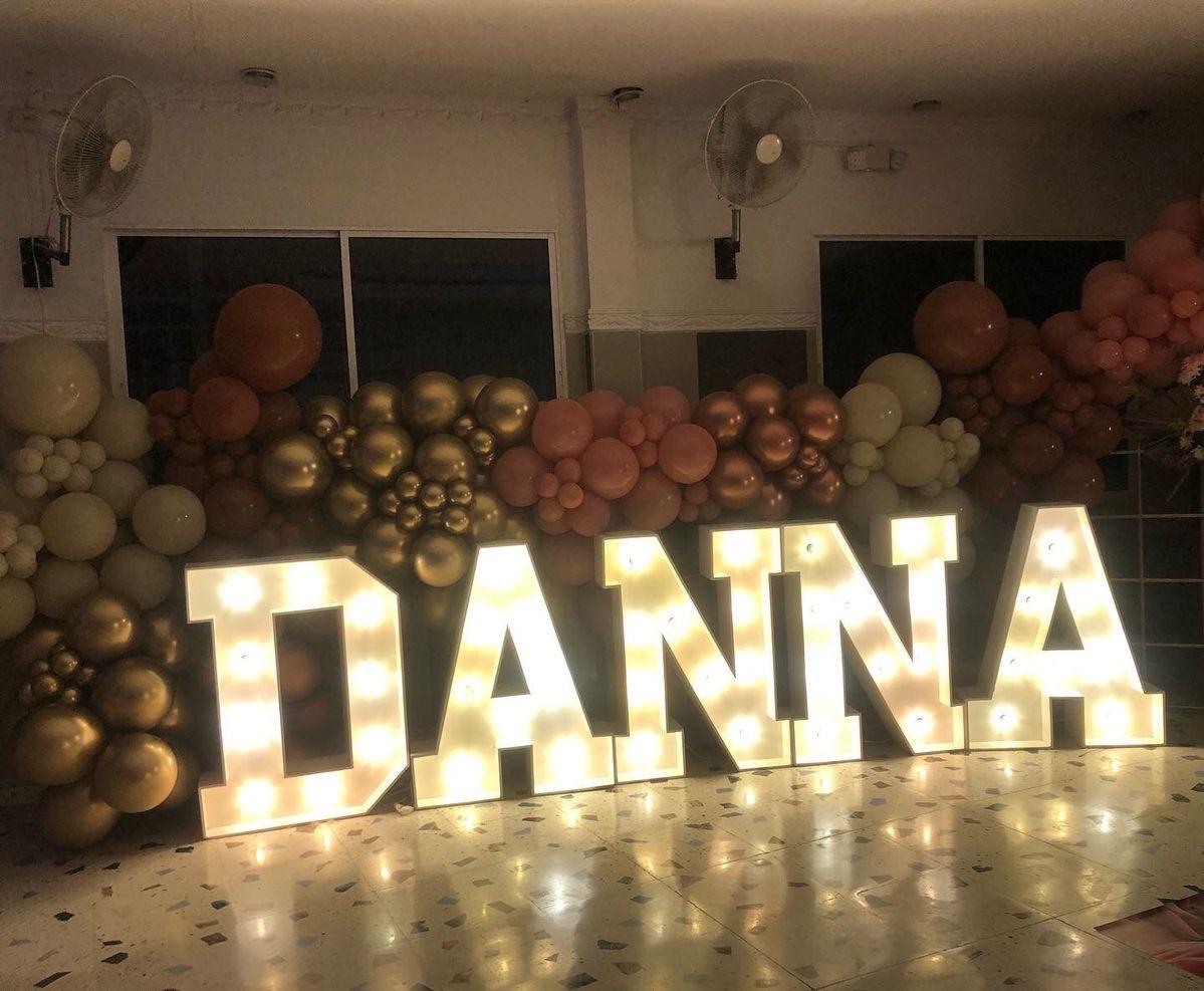 renta de letras gigantes